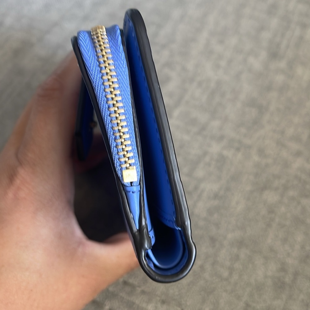 Gucci Blue Leather Wallet Classic Design - Picture 7 of 8